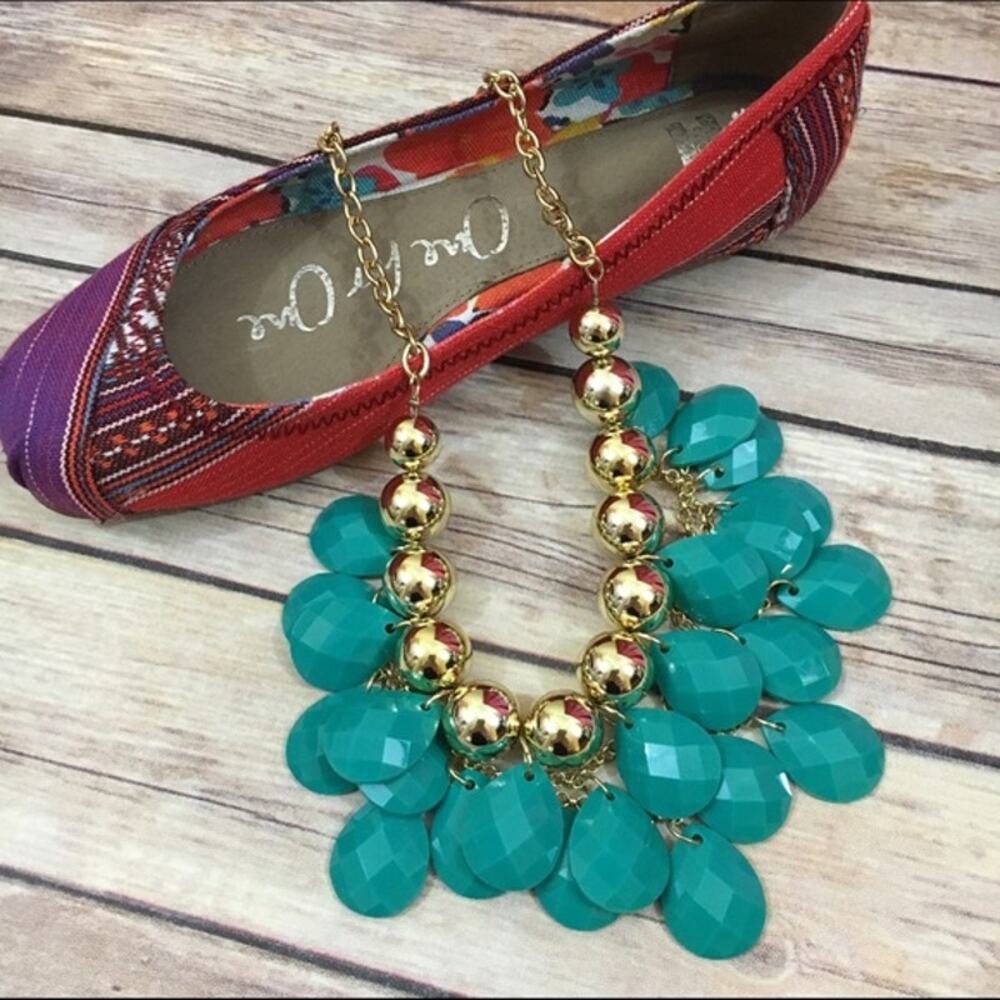 Occasionally Made Aqua Goldtone Statement‎ Necklace